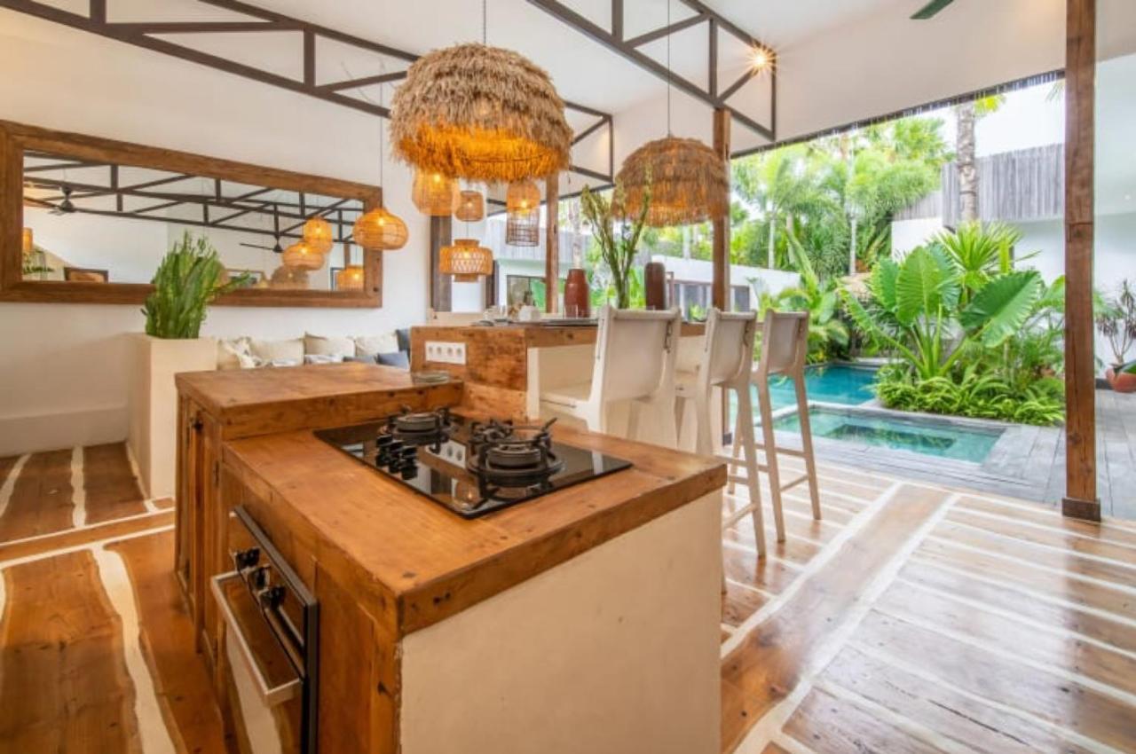Villa Yogi Surf 3 Canggu エクステリア 写真