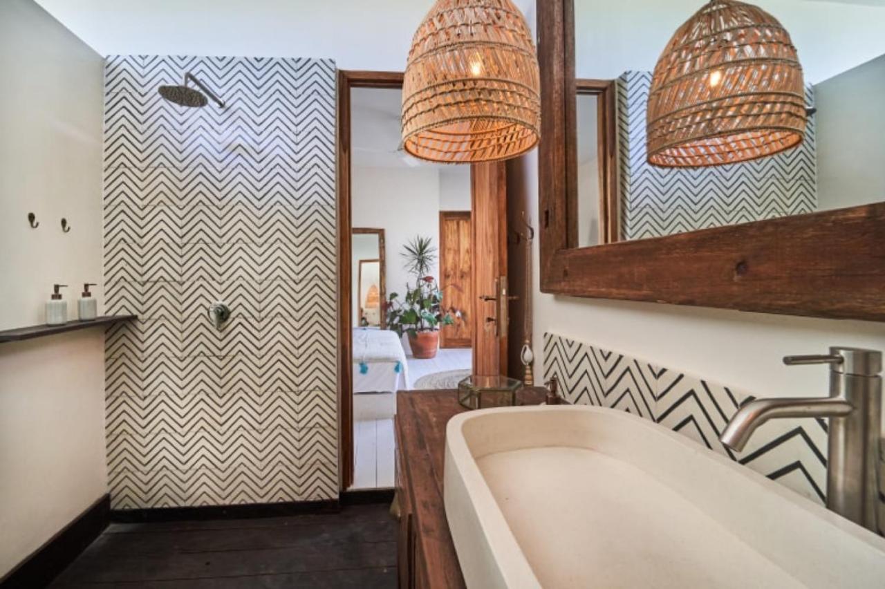 Villa Yogi Surf 3 Canggu エクステリア 写真